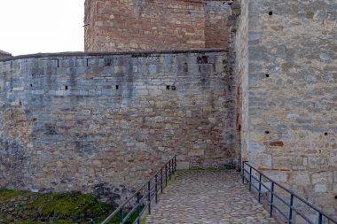 Bulgaristan 'ın Vidin kentindeki Baba Vida kalesine giriş köprüsü