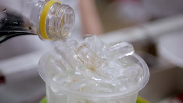 Pouring Cola Soda Sparkling Refreshment Glass Full Ice Summer Beverage — Vídeos de Stock