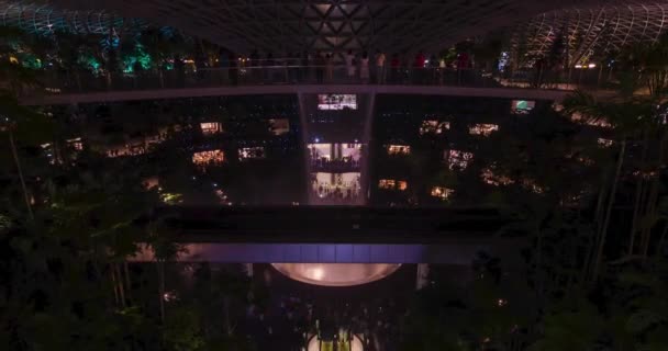 August 2022 Singapore Changi Airport Timelapse View Indoor Waterfall Jewel — Stock Video