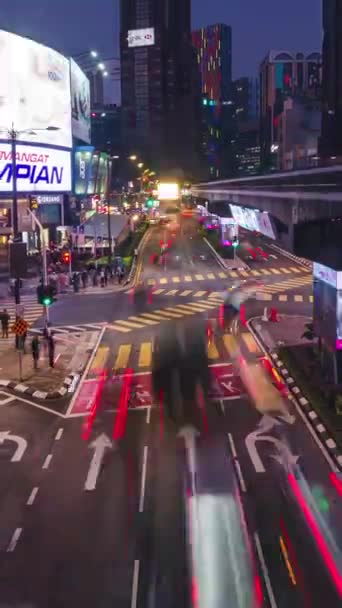 August16 2022 Kuala Lumpur Malaysia Vertical Timelapse Video Illuminated Street — Vídeo de Stock