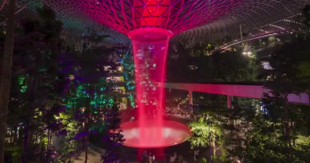 August 2022 Singapore Changi Airport Timelapse View Indoor Waterfall Jewel — Stock Video