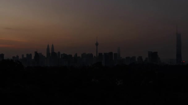Pemandangan Lanskap Waktu Matahari Terbit Dari Pusat Kota Kuala Lumper — Stok Video