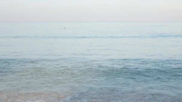 Krásná Tropická Bílá Písečná Pláž Pláž Modrou Oblohou Bílým Mrakem — Stock video