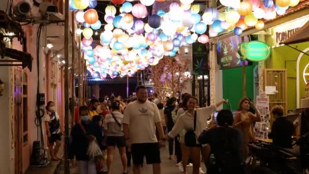 Januari 2023 Phuket Thailand Trångt Turist Människor Shopping Promenader Avkopplande — Stockvideo