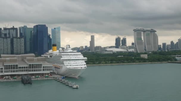 Aprile27 2023 Singapore Vista Aerea Marina Bay Cruise Terminal Nave — Video Stock