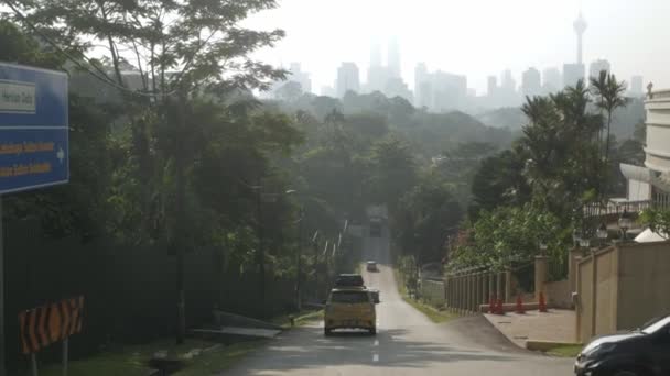 August 2022 Kuala Lumpur Malaysia View Local Street Leads Downtown — Stock Video