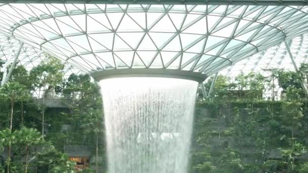 Abril26 2023 Aeropuerto Singapur Changi View Cascada Vórtice Interior Aeropuerto — Vídeos de Stock
