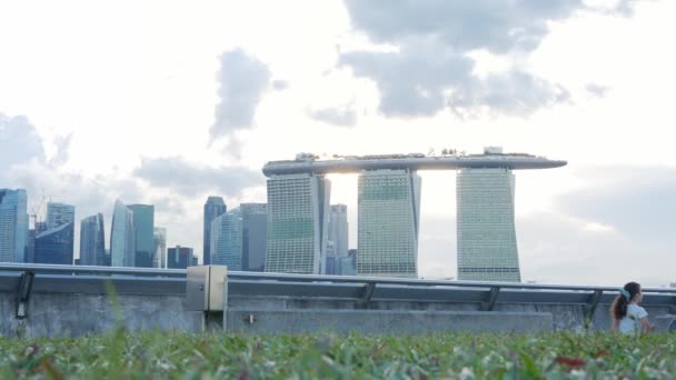 Květen2 2023 Singapur View Zeleni Trávníku Marina Barrage Oblasti Mnoha — Stock video