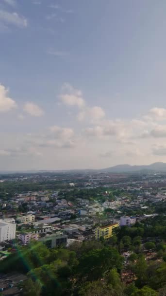 Vertikale Zeitraffer Luftaufnahme Der Skyline Der Stadt Phuket Mit Vielen — Stockvideo