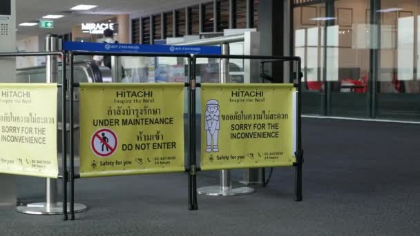 Augusztus 2023 Don Muang Airport Bangkok Thaiföld Escalator Átjáró Belül — Stock videók