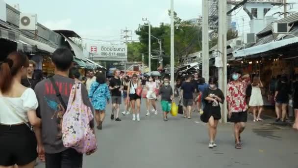 Kasım 2022 Bangkok Tayland Jatujak Hafta Sonu Pazarında Kalabalık Insan — Stok video