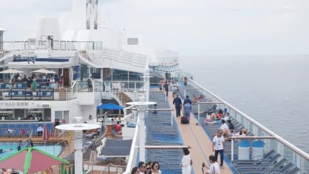 April30 2023 Singapore Spectrum Seas Royal Caribbean Cruise Ship Deck — Stock Video
