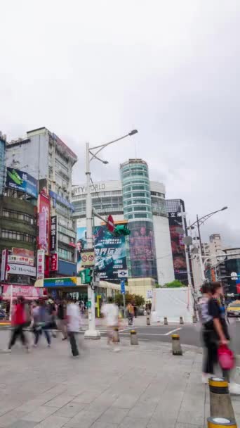 Června 2023 Taipei Taiwan Vertical Timelapse Ulice Pohled Ximending Pěší — Stock video