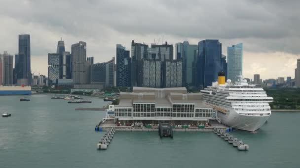 April27 2023 Singapore Aerial Vista Marina Bay Cruise Terminal Partir — Vídeo de Stock