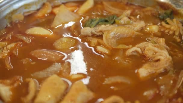 Close Boiling Korean Kimchi Tteok Pokki Soup Full Pork Vegetable — Vídeos de Stock