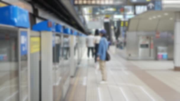 Fora Foco Visão Desfocada Passageiros Viajante Sair Metrô Comboio Pendulares — Vídeo de Stock