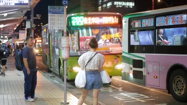 Juli 2023 Taipei Taiwan Gångväg Allmän Busshållplats Centrum Taipei City — Stockvideo