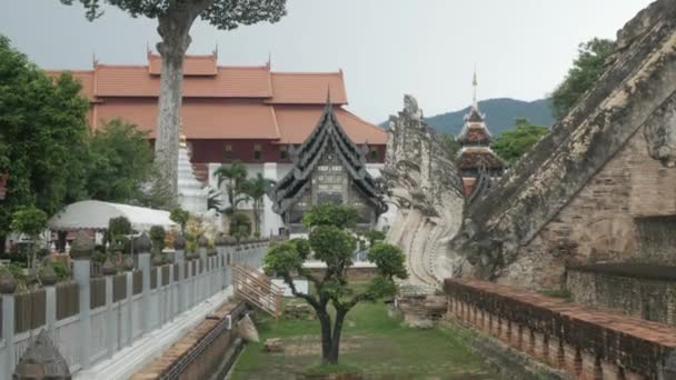 Till Forntida Ruin Pagoda Byggnad Chedi Luang Templet Centrum Chiangmai — Stockvideo