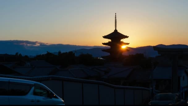 Kyoto Şehrinin Tarihi Gökyüzü Manzaralı Tarihi Yasaka Pagoda Binası Higashiyama — Stok video