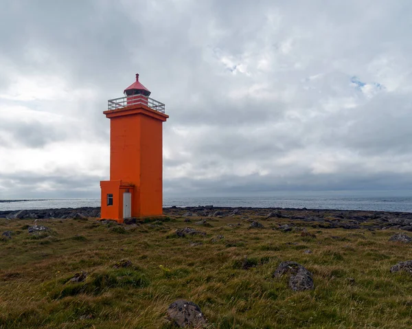 Πορτοκαλί Φάρος Stafnesviti Βρίσκεται Στη Νοτιοδυτική Ακτή Της Ισλανδίας — Φωτογραφία Αρχείου