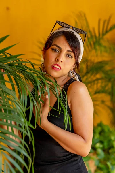 Una Hermosa Modelo Latina Disfruta Día Spa Local México —  Fotos de Stock