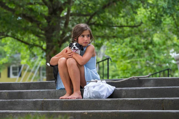 Homeless Hungry Abandoned Runaway Child Looks Food Shelter Front Church — Stok Foto