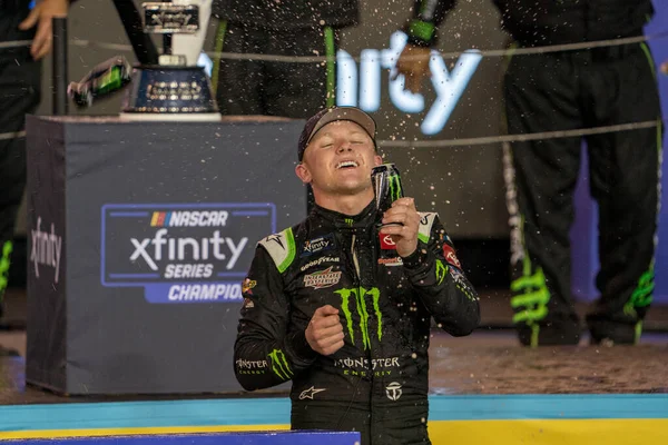 Gibbs Celebrates His Win Nascar Xfinity Series Championship Avondale Usa — Stock Photo, Image