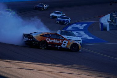 Tyler Reddick, Avondale, AZ, ABD 'de düzenlenen NASCAR Kupa Serisi Şampiyonası' nda kaza yaptı..