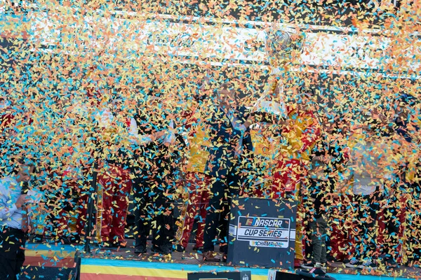 Джої Логано Святкує Свою Перемогу Серії Nascar Cup Series Авондейлі — стокове фото