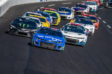 20 Mart 2022 - Hampton, GA, ABD: Ricky Stenhouse Jr. Hampton, GA 'daki Atlanta Motor Yarış Pisti' ndeki Folds of Honnor Quik Trip 500 için pozisyon için yarışıyor..