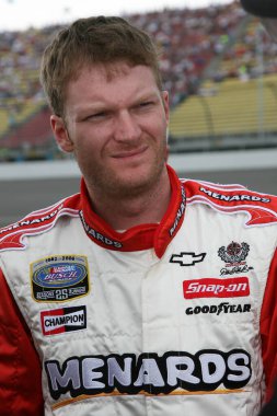 20 Ağustos 2006 - Brooklyn, MI, ABD: Dale Earnhard, Jr. GFS Marketplace 400.