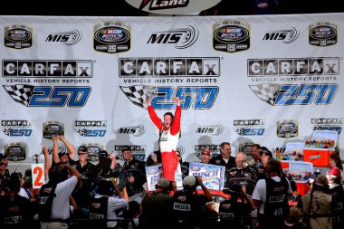 20 Ağustos 2006 - Brooklyn, MI, ABD: Dale Earnhard, Jr. GFS Marketplace 400.