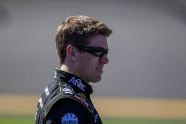 DAYTONA BEACH, FL - 13 Şubat 2011: Carl Edwards (99) Daytona International Speedway at Daytona Beach, FL.