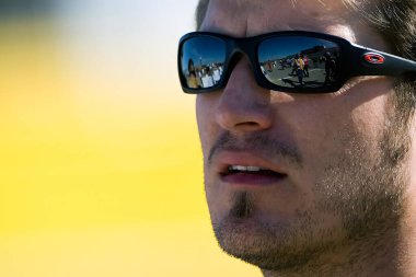 September 28, 2007 - Kansas City, KS, USA: JJ Yeley waits to qualify at Kansas Speedway for the running of the NNCS Lifelock 400 in Kansas City, KS.