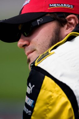 September 29, 2007 - Kansas City, KS, USA: Paul Menard waits to qualify at Kansas Speedway for the running of the NBS Yellow Transportation 300 in Kansas City, KS.