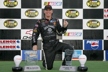 September 17, 2007 - Loudon, NH, USA: Clint Bowyer wins the Sylvania 300 at the New Hampshire International Speedway in Loudon, NH.