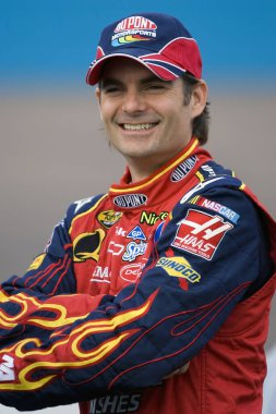 February 11, 2001 - Phoenix, AZ, USA: Jeff Gordon waits to qualify at Phoenix International Raceway for the running of the NASCAR Nextel Cup Checker Auto Parts 500 race in Phoenix, AZ.