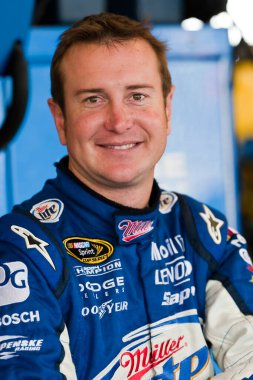 10 July, 2009:  Kurt Busch talks with his fellow Miller Lite crew before going out for a practice session for the LifeLock.com 400 NASCAR race at the Chicagoland Speedway in Joliet, IL.