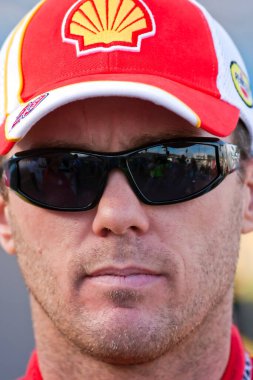 Avondale, AZ - November 13, 2009:  Shell driver, Kevin Harvick waits to qualify for the Checker O'Reilly Auto Parts presented by Pennzoil race at the Phoenix International Raceway in Avondale, AZ on November 13, 2009.