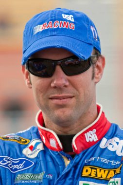 Avondale, AZ - November 13, 2009:  Matt Kenseth waits qualify for the Checker O'Reilly Auto Parts presented by Pennzoil race at the Phoenix International Raceway in Avondale, AZ on November 13, 2009.