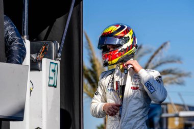 Payette, Idaho 'dan STING RAY ROBB (51) (R) Termal Klüp Açık Testi için Termal Klüb' e hazırlanıyor..