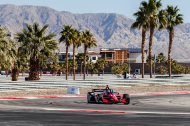 Toowoomba, Avustralya 'dan Will PowER (12), Thermal CA' daki Termal Kulüp Açık Testi için yapılan bir alıştırma sırasında dönüşler boyunca seyahat eder..