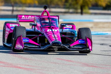 Montmorillon, Fransa 'dan SIMON PAGENAUD (60), Thermal CA' daki Termal Kulüp Açık Testi için yapılan bir çalışma sırasında dönüşler boyunca seyahat eder..