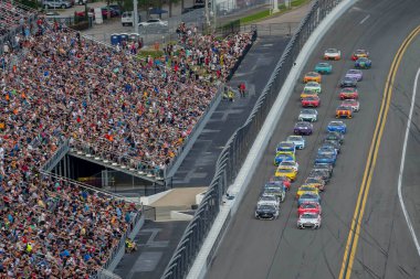 BRAD KESELOWSKI races down the front stretch during the Daytona 500 at the Daytona International Speedway in Daytona Beach FL.