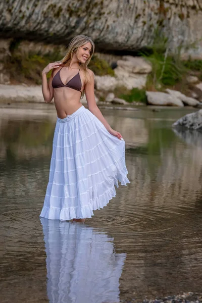 Gorgeous Blonde Model Enjoys Day Lake — Photo