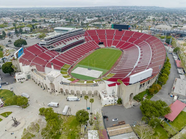 洛杉矶纪念体育馆 也被称为洛杉矶体育馆 竞技场 Coliseum 是加利福尼亚州洛杉矶世博园社区的一座多功能体育场 — 图库照片