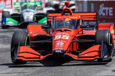 Kopenhag, Danimarka 'dan BENJAMIN PEDERSEN (R) (55), Long Beach' in Long Beach sokaklarındaki Acura Grand Prix 'sine hak kazandı..