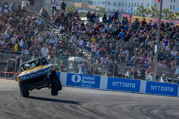 Newport Beach, CA 'den BRUCE BINNQUIST (5), Long Beach' in Acura Grand Prix 'si sırasında Long Beach' in The Streets of Long Beach, CA.