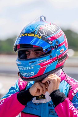 Toronto, Kanada 'dan DEVLIN DeFRANCESCO (29), Birmingham AL' deki Barber Motor Sporları Parkı 'nda Alabama Indy Grand Prix çocukları için pratik yapmaya hazırlanıyor..