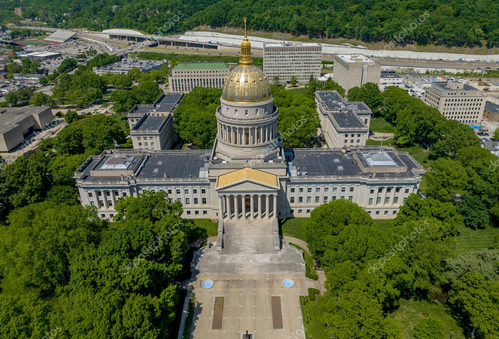 Vista aérea del Capitolio Estatal de Virginia Occidental, que es la